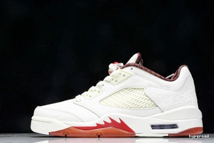 Hyperoad Air LOW 5 Grito” Jordan “El 1116